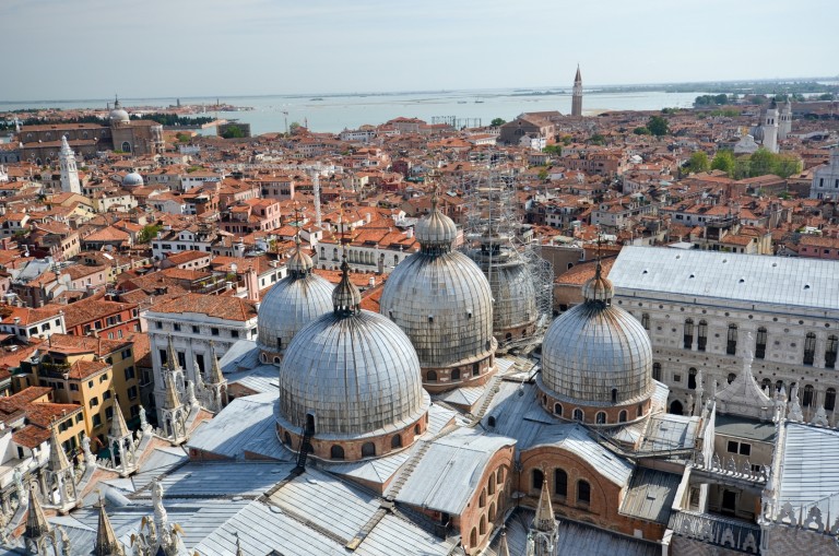 Itinerari turistici - Piazza San Marco dall'alto - ItalyAirstream Park