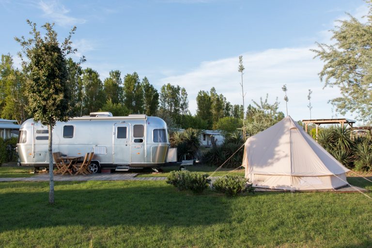 piazzola per airstream e bell tent - ItalyAirstream Park di Venezia